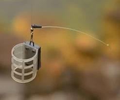 Cresta Plastic Cage Feeder -Visuitrusting Winkel cresta plastic cage feeder 1