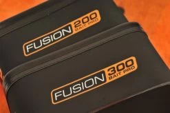 Guru Fusion 200 Bait Pro + 300 Combo -Visuitrusting Winkel guru fusion 200 bait pro 300 combo 4