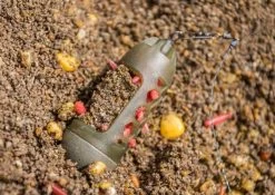 Absolute Window Feeders (caged) Medium -Visuitrusting Winkel preston innovations absolute window feeders caged 20