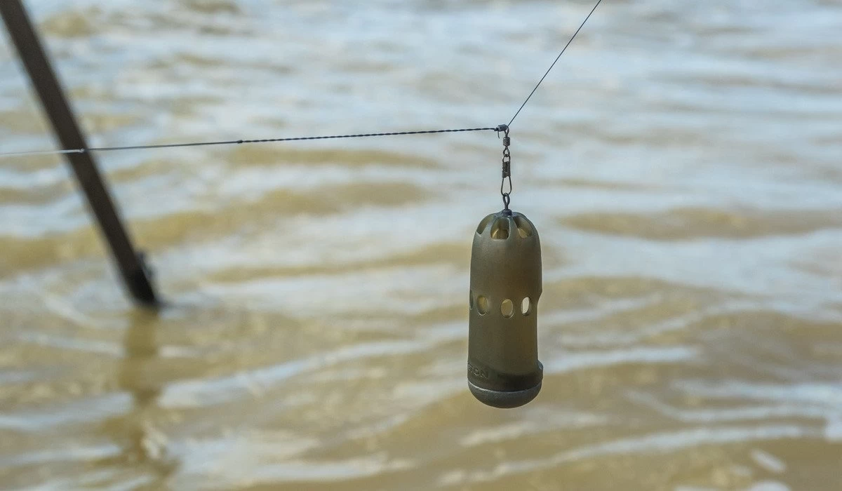 Absolute Window Feeders (solid) XL 4 Absolute Window Feeders (solid) XL - Afbeelding 2